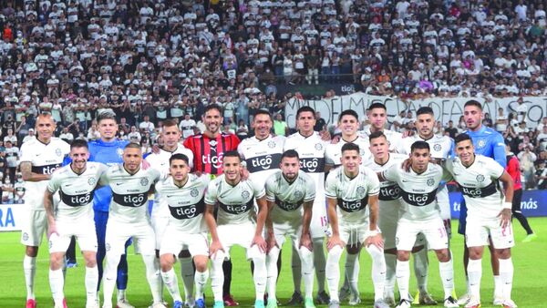 Vapulearon a Roque y el plantel le bancó