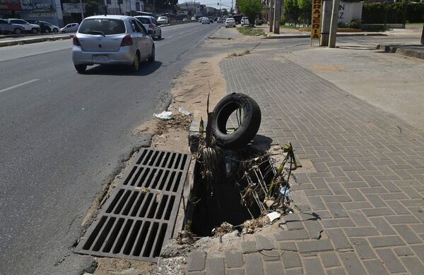 Contraloría no denunció anomalías que detectó sobre metrobús en 2016 - Nacionales - ABC Color