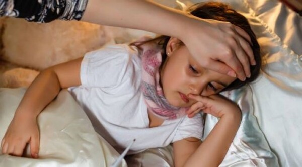 Instan a estar atentos ante síntomas de afección renal en niños
