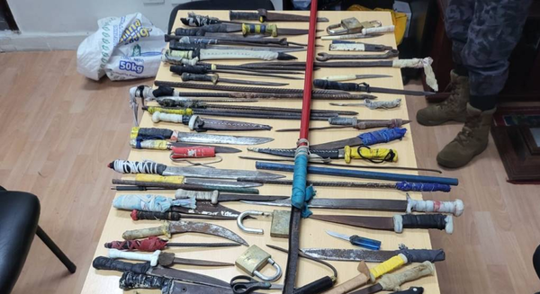 Requisan armas blancas y drogas en cárceles de Tacumbú y Concepción - Noticiero Paraguay