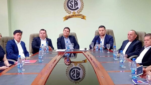 SAN ALFONZO PRESENTÓ A CÉSAR CASTRO PARA EL NACIONAL B