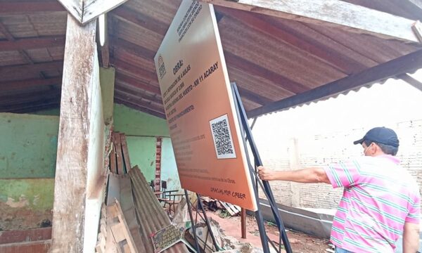 Prieto esconde carteles para que la gente no se entere de sus robos