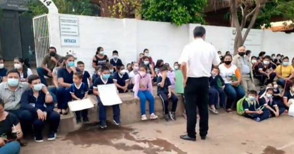 La Nación / San Pedro: MEC demolió aulas para construir otras, pero abandonó obras