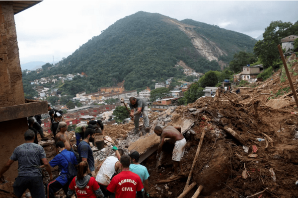 Diario HOY | Muertos por lluvias torrenciales en Petrópolis suben a 182