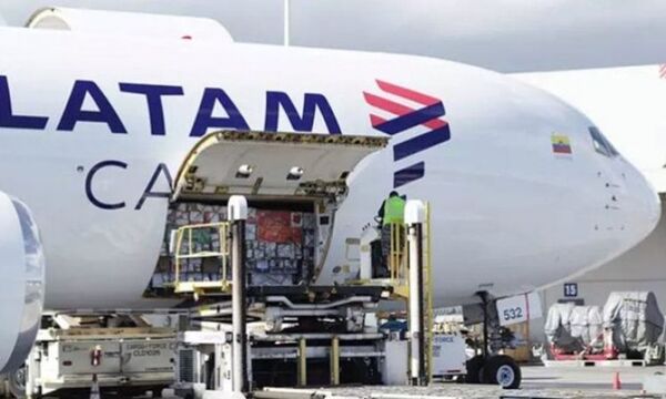 Denuncian que en aeropuerto Guaraní opera rosca que comercializa mercadería robada
