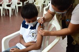 Está en marcha la vacunación anticovid para niños en las escuelas - Nacionales - ABC Color