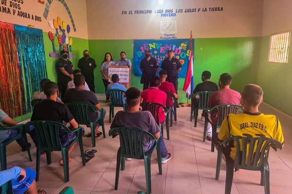 Crónica / Más de 170 menores aproblemados con la ley arrancaron año escolar