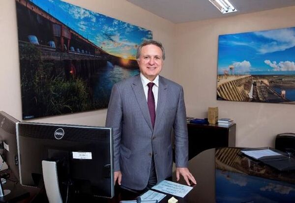 Nuevo director brasileño de Itaipú asume con "voluntad de diálogo"