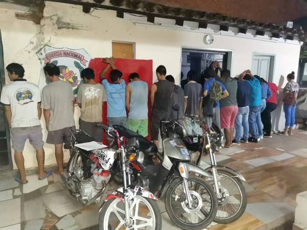 Crónica / Violó arresto domiciliario, se estaba paseando y cayó en control policial