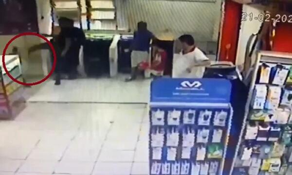 Guardia patea en el rostro a un niño lustrabotas en Ciudad del Este – Prensa 5