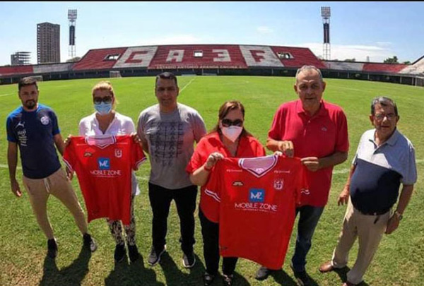 Ministra de Deportes visitó estadio del 3 de Febrero | DIARIO PRIMERA PLANA