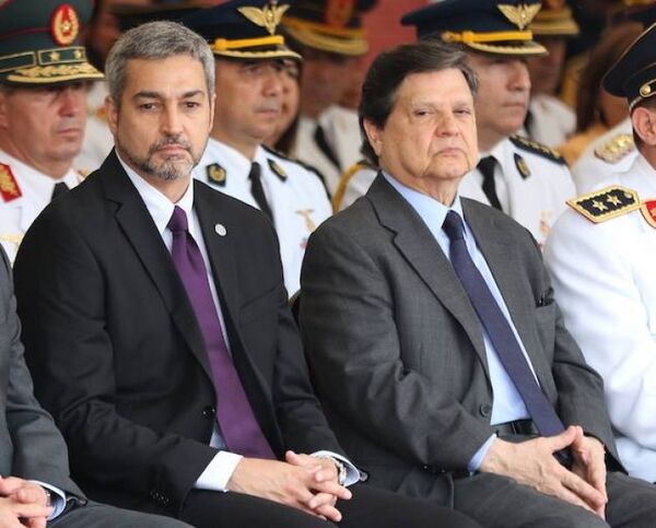 Cancillería ajusta detalles para el viaje del presidente a Qatar y Dubái
