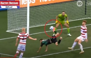Golazo de "escorpión" recorre el mundo 