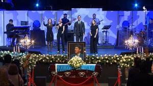 Crónica / Los hijos de Abreu le cantaron a su papá antes de llevarlo al cementerio