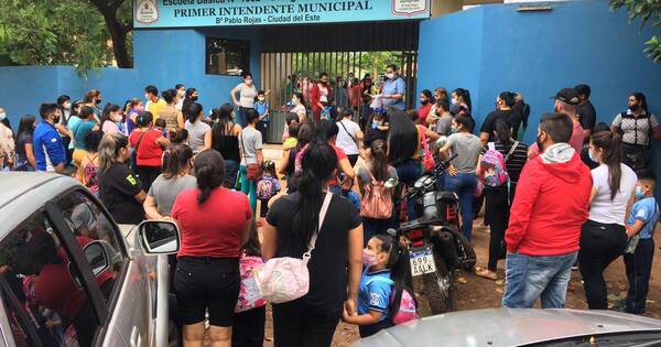 La Nación / En 38 escuelas no hubo clases presenciales