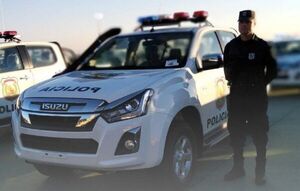 Policías salvan a un hombre tras intentar lanzarse de un puente