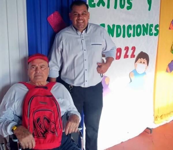 Don Cándido Silva, el abuelito que regresó a la escuela a sus 87 años
