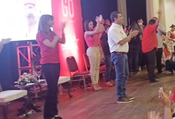 Hugo Velázquez: “Claro que Carla Bacigalupo tiene las condiciones para ser mi vicepresidenta” - Megacadena — Últimas Noticias de Paraguay
