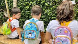 La edición limitada de mochilas de Aki fue creada por una pequeña gran artista