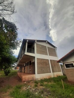 Aulas recién construidas por la Municipalidad ya corren riesgo de derrumbarse, denuncian - Nacionales - ABC Color