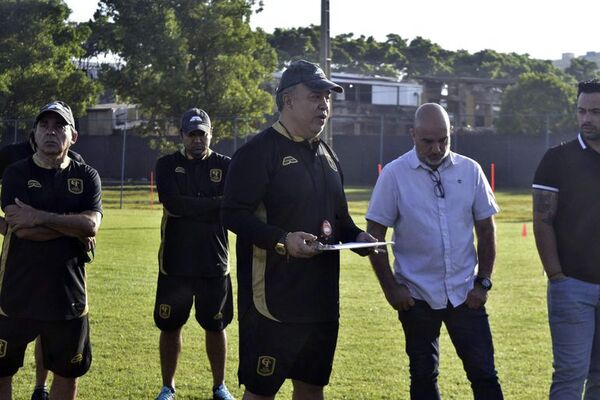 Desafío “gigante” para Robert Pereira - Fútbol - ABC Color