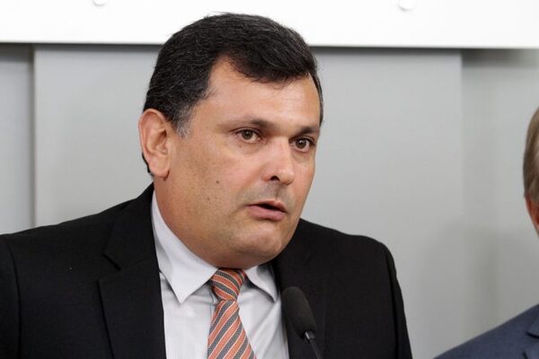 EJECUTIVO DESIGNÓ A EDGAR OLMEDO AL FRENTE DEL MINISTERIO DE JUSTICIA - Itapúa Noticias