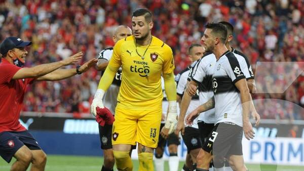 Crónica / Jean Fernandes, envuelto en nueva polémica contra Olimpia