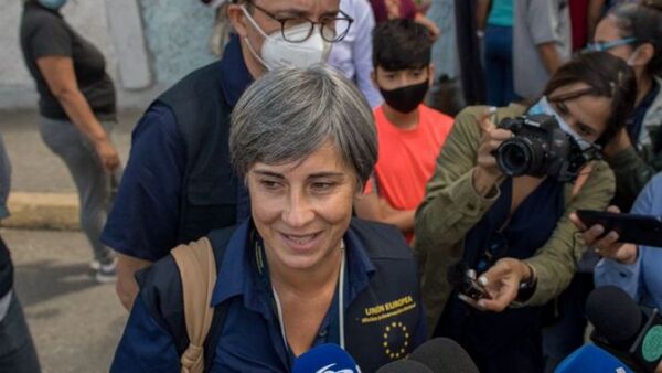 Misión electoral de la UE pide separación de poderes en Venezuela