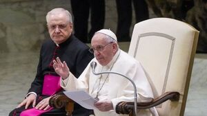 Papa insta a bandos en crisis de Ucrania a dar un paso atrás