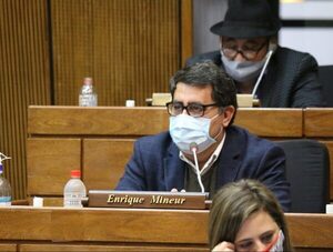 Llanistas se vuelven a reunir para evaluar juicio político a la fiscala Sandra Quiñónez · Radio Monumental 1080 AM
