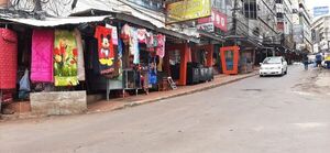 Mesiteros reportan movimiento “parado” en microcentro esteño - ABC en el Este - ABC Color