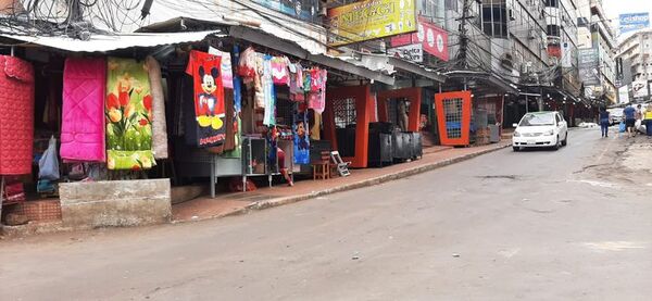 Mesiteros reportan movimiento “parado” en microcentro esteño - ABC en el Este - ABC Color