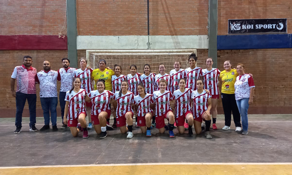 Ovetense Fem, sigue en lo más alto de la clasificación rumbo al Nacional de Balonmano - OviedoPress