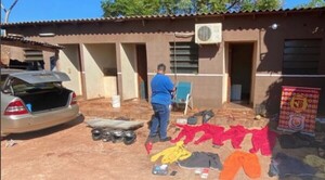 La banda del Juego del Calamar: Allanan casa usada como aguantadero para autos robados