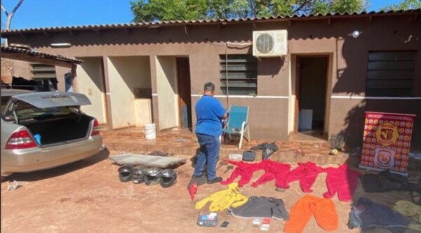 La banda del Juego del Calamar: Allanan casa usada como aguantadero para autos robados