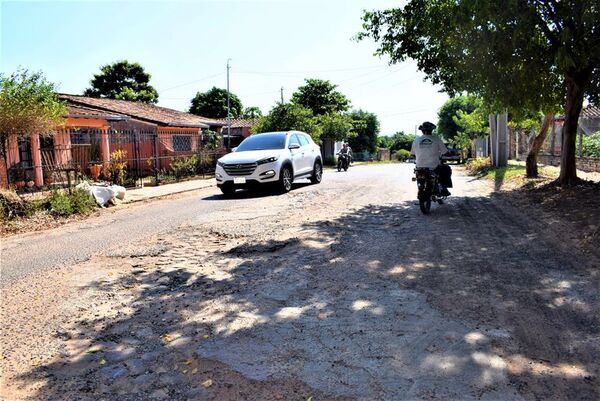 Urgen reparación de transitada avenida que conecta con ruta PY01 - Nacionales - ABC Color