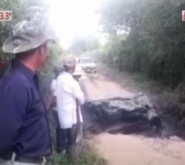 Queman puente de madera en San Pedro y dejan aislados a la comunidad - Paraguay.com