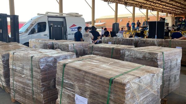 Intervienen envío de cocaína a España en carga de madera - .::Agencia IP::.