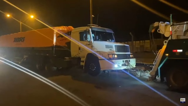 Camionero paraguayo que dijo estar drogado, atropelló barrera y quiso escapar de policías en Brasil