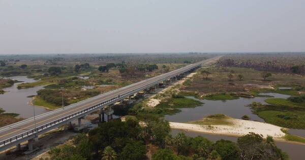 La Nación / Habilitan el puente más largo de Ñeembucú: tiene 1.175 metros de extensión