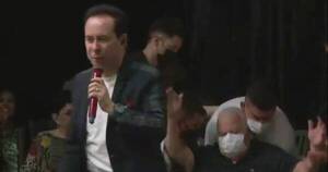 La Nación / Diputado Ozorio “tocado” en culto del pastor José Insfrán