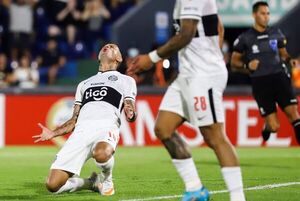 Olimpia enfrenta al Atlético Nacional en un duelo con mucha historia - Olimpia - ABC Color