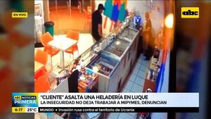 Cliente asalta una heladería en Luque  - ABC Noticias - ABC Color