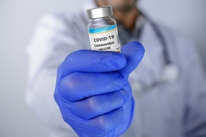 Farmacéutica local distribuirá vacuna de Moderna
