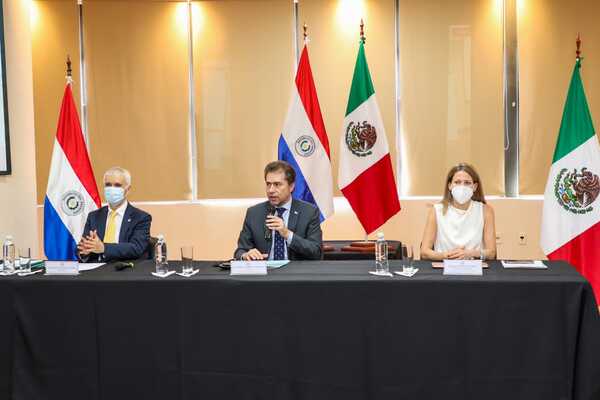 Paraguay y México crean cámara de comercio, industria en inversión para aumentar intercambio - .::Agencia IP::.