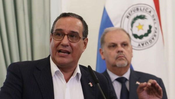 Bloquean los bienes y las cuentas de Hugo Javier