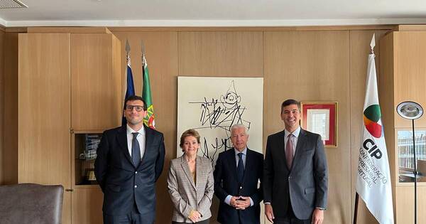 La Nación / Peña se reunió con el titular de la Confederación Empresarial de Portugal