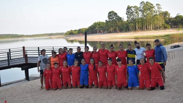 LAS CHICAS DE GENERAL CABALLERO SE ALISTAN PARA DEBUTAR ANTE AMELIANO