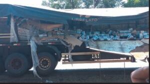 Doña salvó parte de la carga de cervezas de un camionero