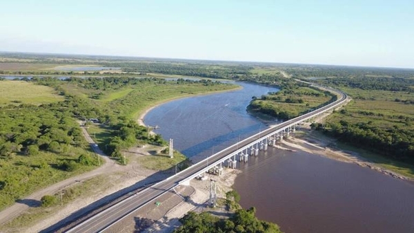 Diario HOY | Inauguran el puente más largo de Ñeembucú